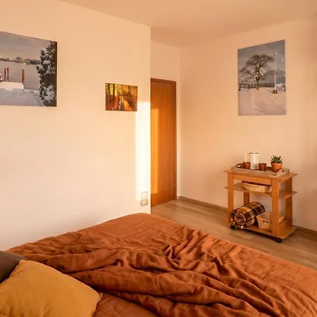 Garibaldi Apartment *